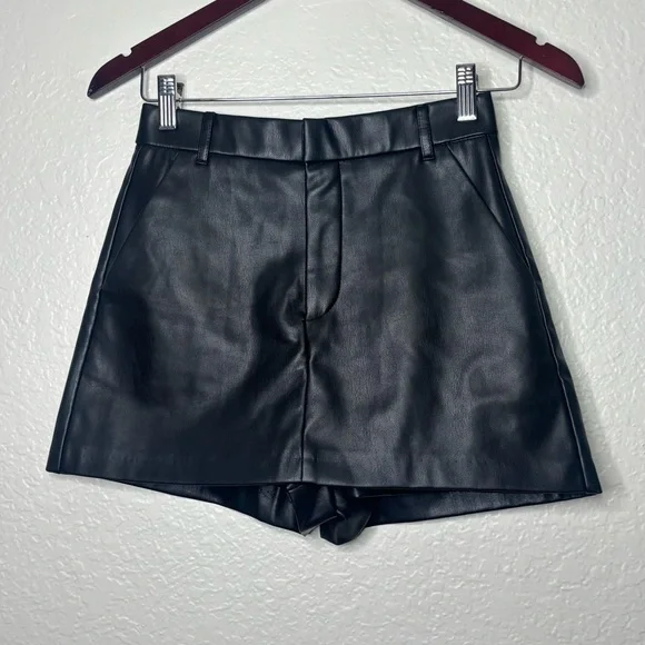 Zara Faux Leather Black High Rise Shorts Size XS - Picture 2 of 6